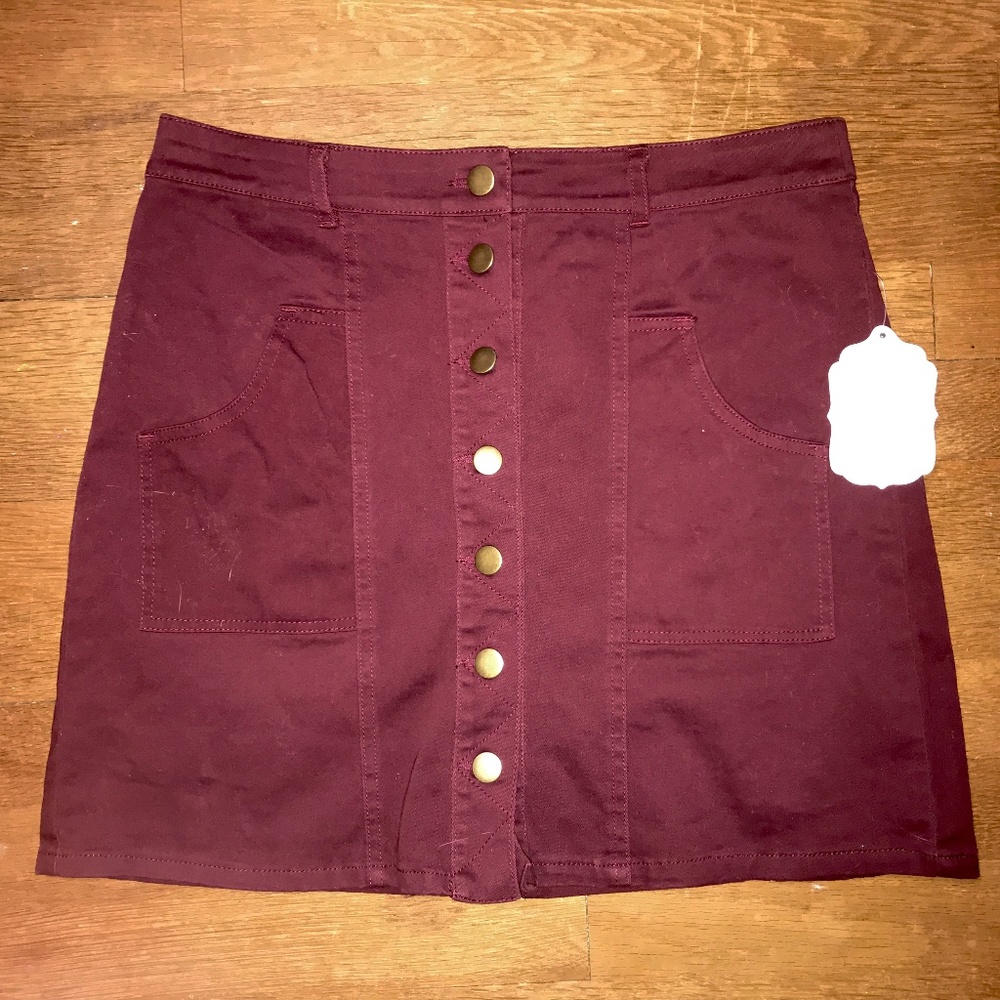 Altar'd State Mariette Skirt – Burgundy